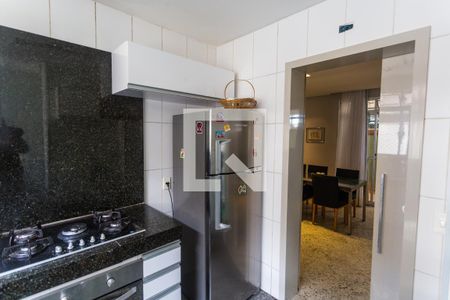 Apartamento à venda com 124m², 3 quartos e 2 vagasCozinha
