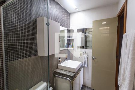 Apartamento à venda com 124m², 3 quartos e 2 vagasBanheiro da Suíte