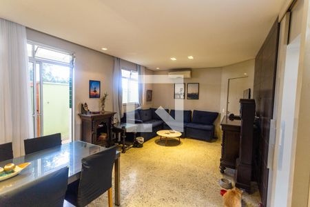 Sala de apartamento à venda com 3 quartos, 124m² em Santo Antônio, Belo Horizonte