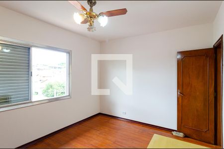 Casa à venda com 267m², 3 quartos e 3 vagas Casa à venda com 267m², 3 quartos e 3 vagasQuarto 3