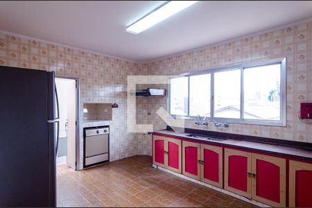 Casa à venda com 267m², 3 quartos e 3 vagas Casa à venda com 267m², 3 quartos e 3 vagasCozinha