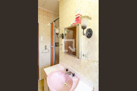 Casa à venda com 267m², 3 quartos e 3 vagas Casa à venda com 267m², 3 quartos e 3 vagasBanheiro Social