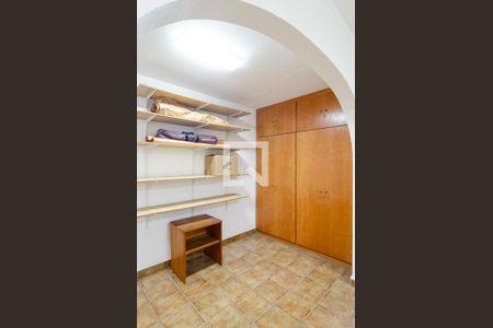 Casa à venda com 267m², 3 quartos e 3 vagas Casa à venda com 267m², 3 quartos e 3 vagasSalão de Festas