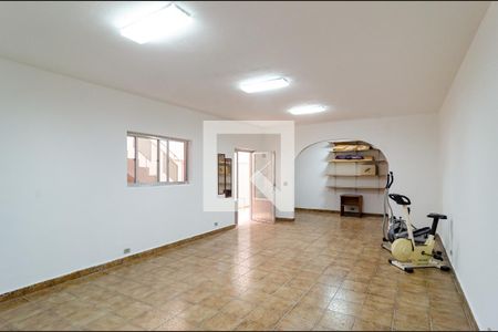 Casa à venda com 267m², 3 quartos e 3 vagas Casa à venda com 267m², 3 quartos e 3 vagasSalão de Festas