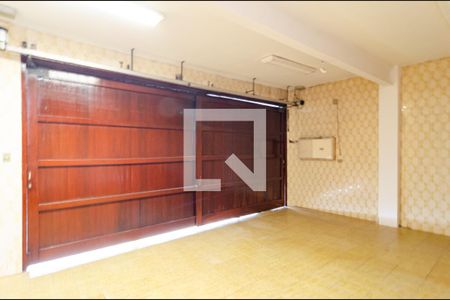 Casa à venda com 267m², 3 quartos e 3 vagas Casa à venda com 267m², 3 quartos e 3 vagasGaragem