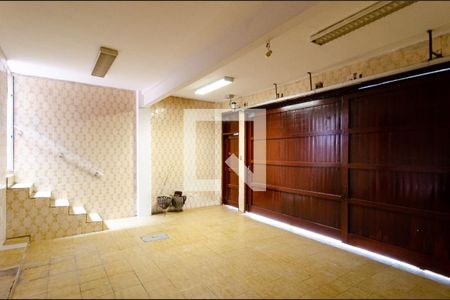 Casa à venda com 267m², 3 quartos e 3 vagas Casa à venda com 267m², 3 quartos e 3 vagasGaragem