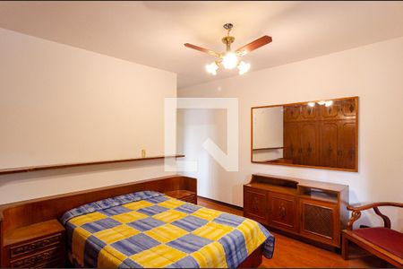 Casa à venda com 267m², 3 quartos e 3 vagas Casa à venda com 267m², 3 quartos e 3 vagasSuíte