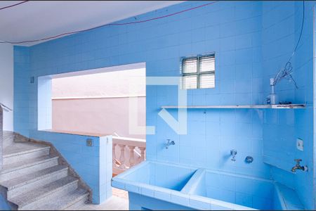 Casa à venda com 267m², 3 quartos e 3 vagas Casa à venda com 267m², 3 quartos e 3 vagasLavanderia