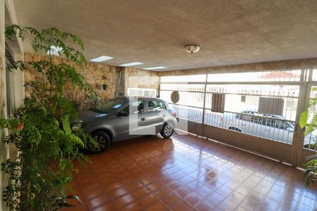 Casa à venda com 160m², 3 quartos e 3 vagas Casa à venda com 160m², 3 quartos e 3 vagasGaragem