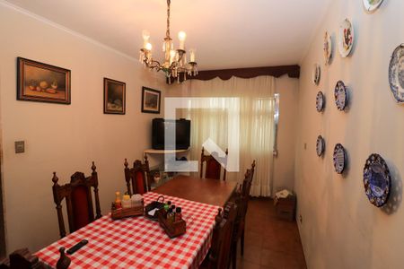 Casa à venda com 160m², 3 quartos e 3 vagas Casa à venda com 160m², 3 quartos e 3 vagasCopa