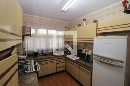 Casa à venda com 160m², 3 quartos e 3 vagas Casa à venda com 160m², 3 quartos e 3 vagasCozinha