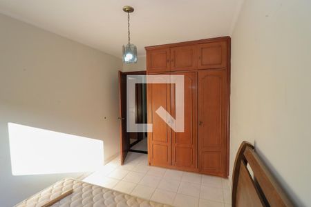 Casa à venda com 160m², 3 quartos e 3 vagas Casa à venda com 160m², 3 quartos e 3 vagasQuarto 2