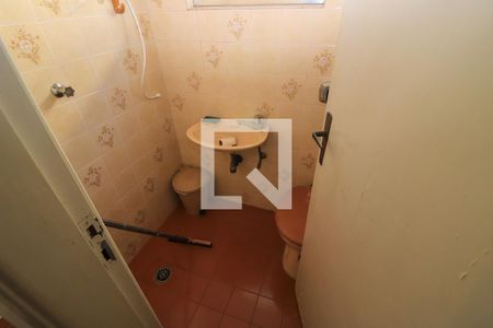 Casa à venda com 160m², 3 quartos e 3 vagas Casa à venda com 160m², 3 quartos e 3 vagasBanheiro de serviço