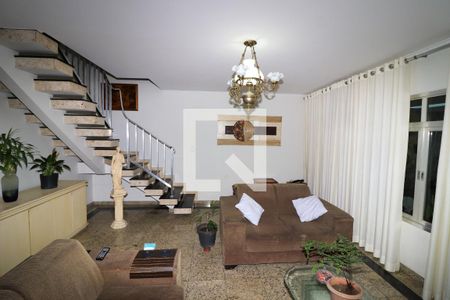 Sala de TV de casa à venda com 3 quartos, 160m² em Vila Gomes Cardim, São Paulo