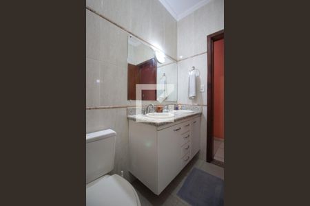 Casa à venda com 414m², 4 quartos e 3 vagasBanheiro Social