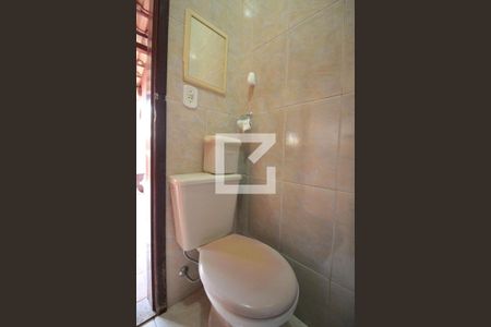 Casa à venda com 414m², 4 quartos e 3 vagasBanheiro de Serviço