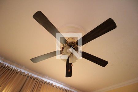 Sala de casa à venda com 4 quartos, 414m² em Planalto, Belo Horizonte