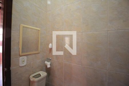 Casa à venda com 414m², 4 quartos e 3 vagasBanheiro de Serviço