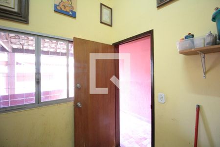 Casa à venda com 414m², 4 quartos e 3 vagasQuarto de Serviço