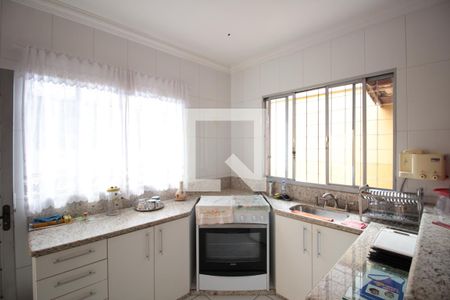 Casa à venda com 414m², 4 quartos e 3 vagasCozinha e Copa