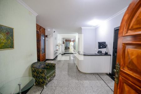 Apartamento para alugar com 85m², 3 quartos e 1 vaga Apartamento para alugar com 85m², 3 quartos e 1 vagaHall