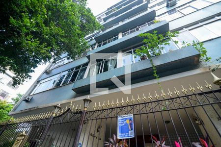 Apartamento para alugar com 85m², 3 quartos e 1 vaga Apartamento para alugar com 85m², 3 quartos e 1 vagaFachada