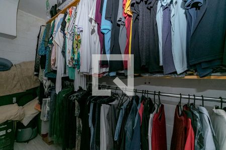 Casa à venda com 125m², 3 quartos e 2 vagasCloset da suíte