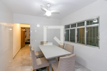 Casa à venda com 125m², 3 quartos e 2 vagasCopa/ Cozinha
