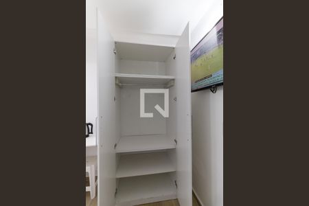 Quarto de kitnet/studio para alugar com 1 quarto, 15m² em Aclimação, São Paulo