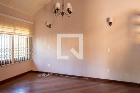 Sala de casa à venda com 3 quartos, 320m² em Rubem Berta, Porto Alegre
