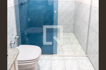 Casa à venda com 320m², 3 quartos e 2 vagas Casa à venda com 320m², 3 quartos e 2 vagasBanheiro