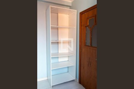 Casa à venda com 320m², 3 quartos e 2 vagas Casa à venda com 320m², 3 quartos e 2 vagasCloset da suíte