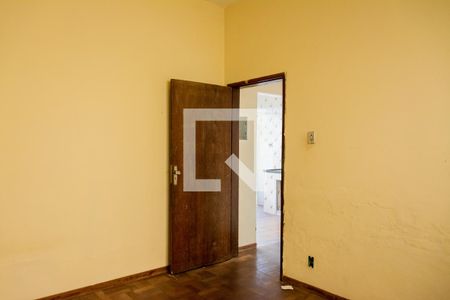 Casa 1 - Quarto 2 de casa à venda com 7 quartos, 220m² em Alvorada, Contagem