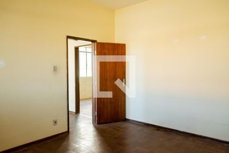 Casa 1 - Quarto 1 de casa à venda com 7 quartos, 220m² em Alvorada, Contagem