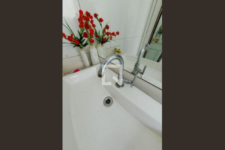 Casa à venda com 200m², 3 quartos e 2 vagasBanheiro