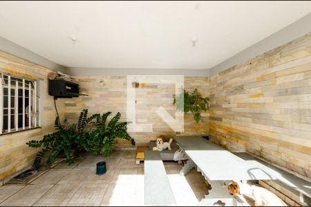 Casa à venda com 200m², 3 quartos e 2 vagasQuintal