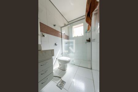 Casa à venda com 200m², 3 quartos e 2 vagasBanheiro