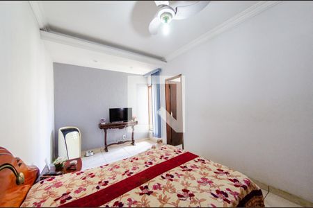 Casa à venda com 200m², 3 quartos e 2 vagasSuíte