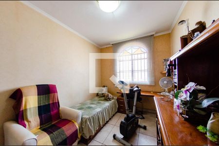 Casa à venda com 200m², 3 quartos e 2 vagasQuarto 2