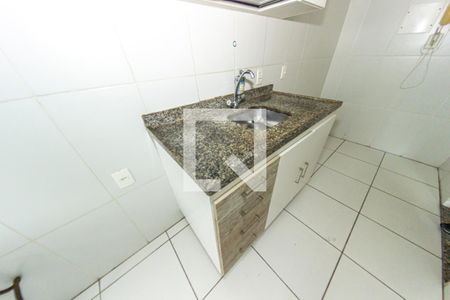 Apartamento à venda com 48m², 2 quartos e 1 vaga Apartamento à venda com 48m², 2 quartos e 1 vagaCozinha e Área de Serviço
