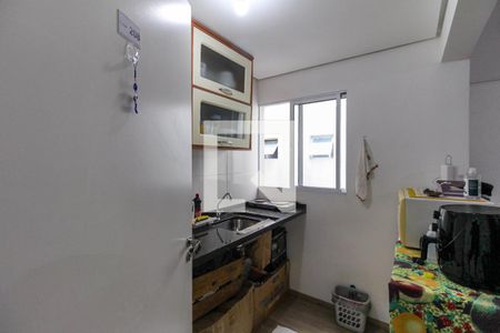Cozinha de apartamento para alugar com 1 quarto, 24m² em Jardim Independência, São Paulo
