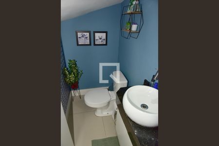 Casa à venda com 80m², 3 quartos e 2 vagasLavabo