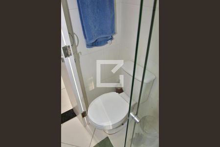 Casa à venda com 80m², 3 quartos e 2 vagasBanheiro da Suíte