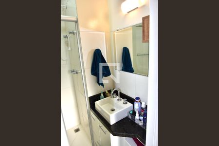 Casa à venda com 80m², 3 quartos e 2 vagasBanheiro da Suíte