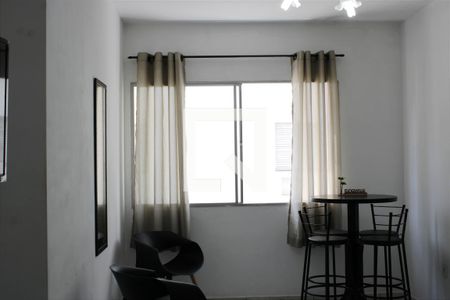 Sala de apartamento para alugar com 2 quartos, 75m² em Jardim Belmar, Guarujá