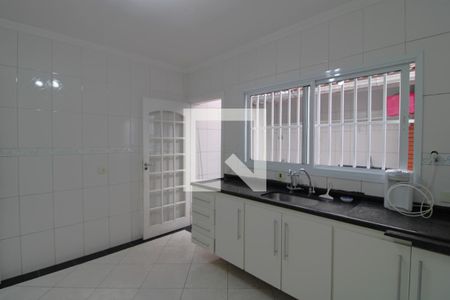 Casa à venda com 117m², 3 quartos e 2 vagasCozinha