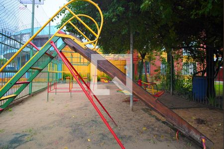 Apartamento à venda com 90m², 3 quartos e sem vagaÁrea comum - Playground