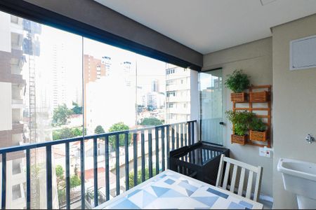Studio à venda com 35m², 1 quarto e sem vaga Studio à venda com 35m², 1 quarto e sem vagaVaranda
