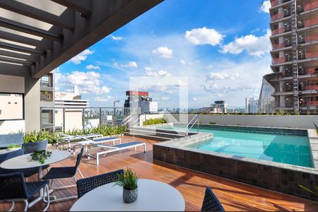 Studio à venda com 35m², 1 quarto e sem vaga Studio à venda com 35m², 1 quarto e sem vagaÁrea comum - Piscina