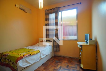 Quarto 1 de apartamento à venda com 3 quartos, 90m² em Navegantes, Porto Alegre